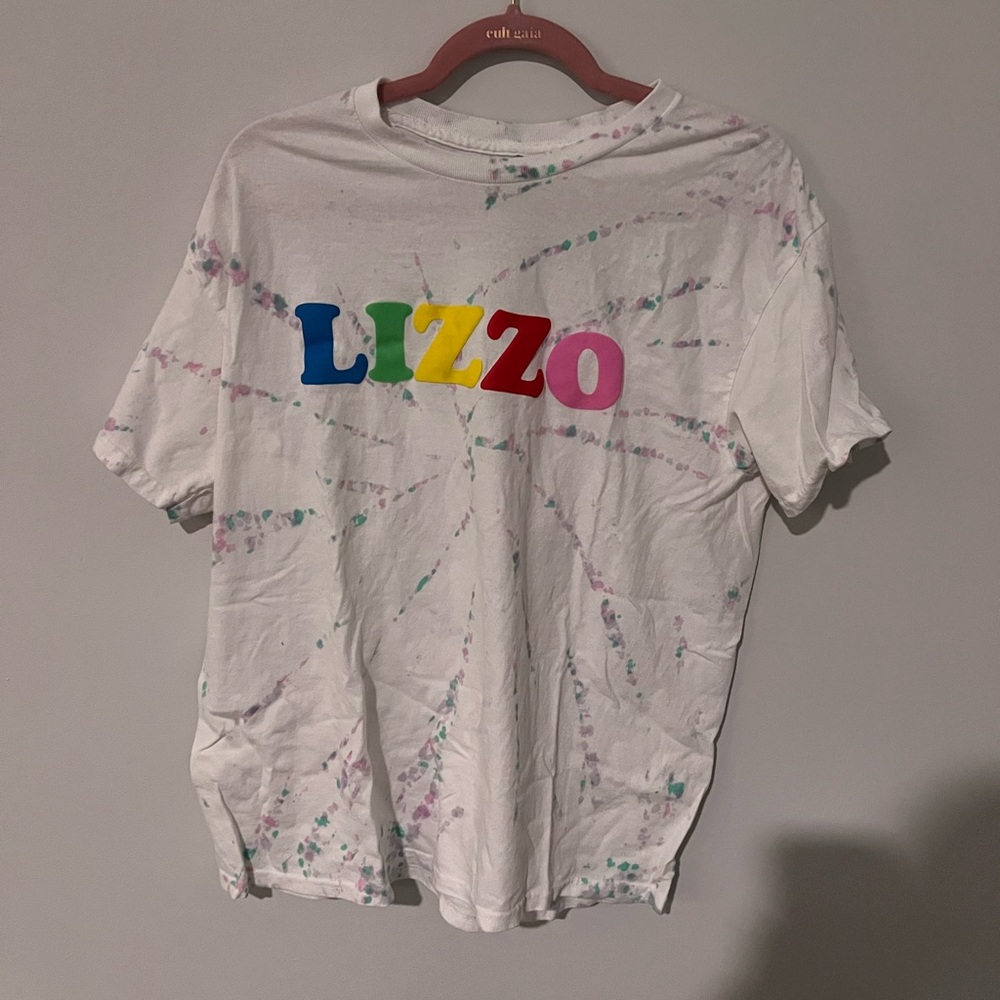 Lizzo tour t-shirt, large